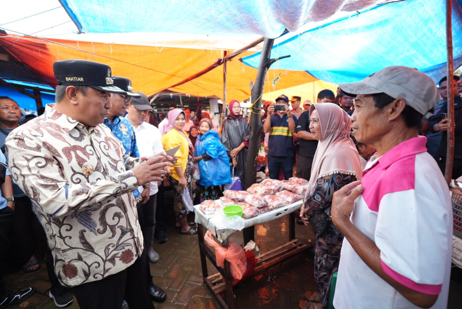 PJ GUBERNUR SULSEL PASTIKAN STOK DAN HARGA KEBUTUHAN POKOK DI TAKALAR STABIL