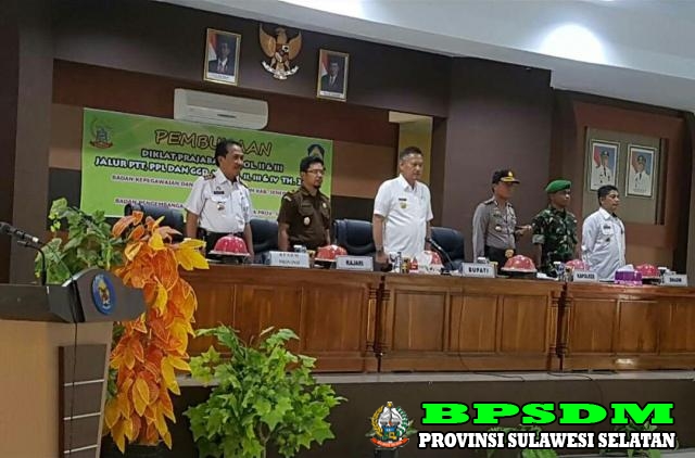 PJS. BUPATI JENEPONTO MEMBUKA DIKLAT PRAJABATAN SEBANYAK 4 ANGKATAN
