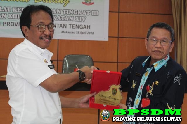 KUNJUNGAN BENCHMARKING OLEH PESERTA PIM III PROV. KALTENG