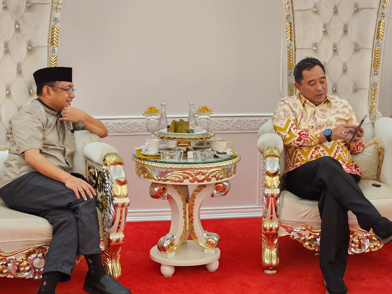 PJ GUBERNUR BAHTIAR - REKTOR UNIVERSITAS BALIKPAPAN BAHAS KONEKTIVITAS SULSEL DAN INOVASI UNTUK IKN