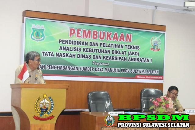 PEMBUKAAN DIKLAT AKD TND DAN KEARSIPAN ANGKATAN I KABUPATEN PINRANG