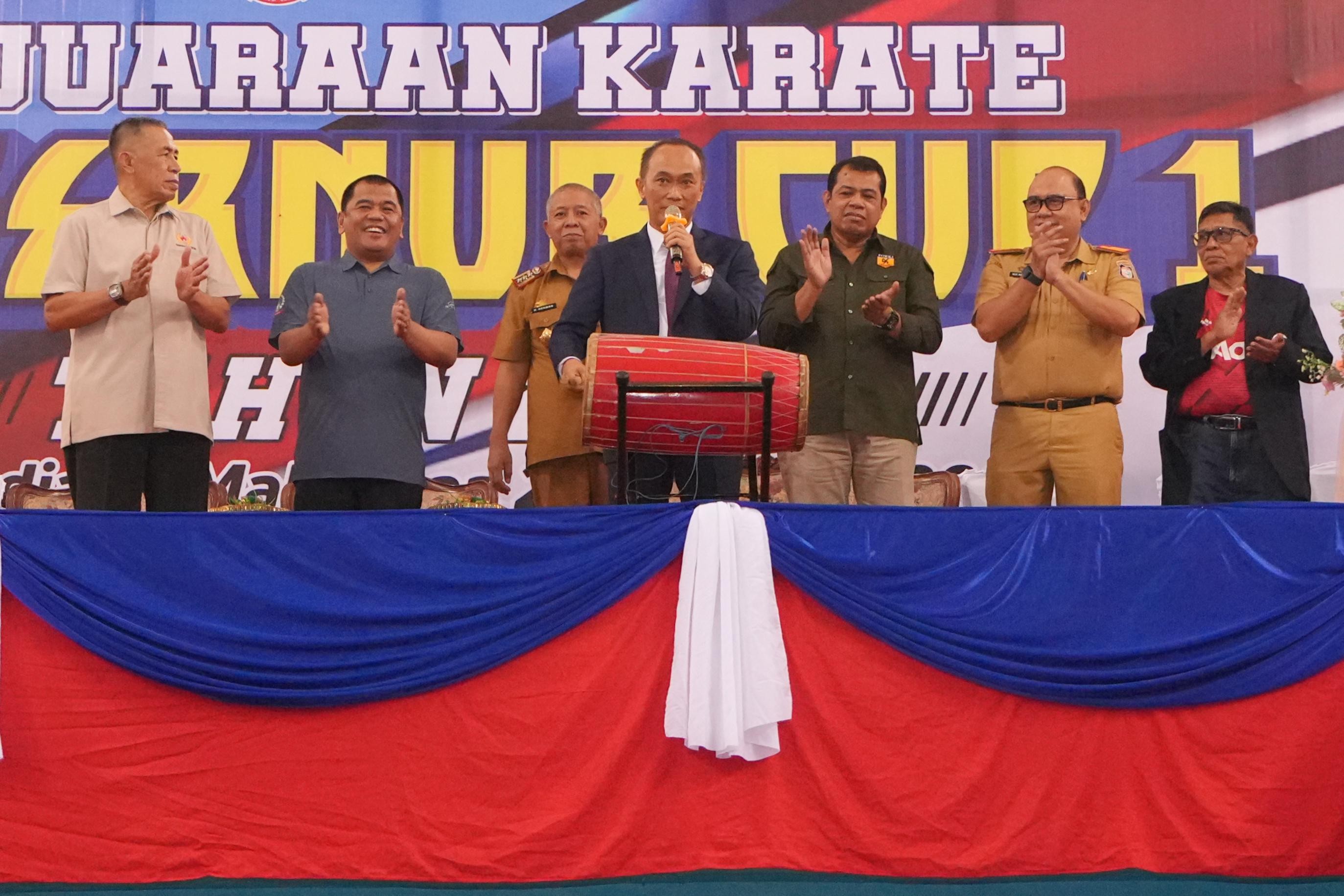 Dibuka Pj. Gub Sulsel rof Zudan, Ribuan Atlet Karate Antusias Ikuti Gubernur Cup I