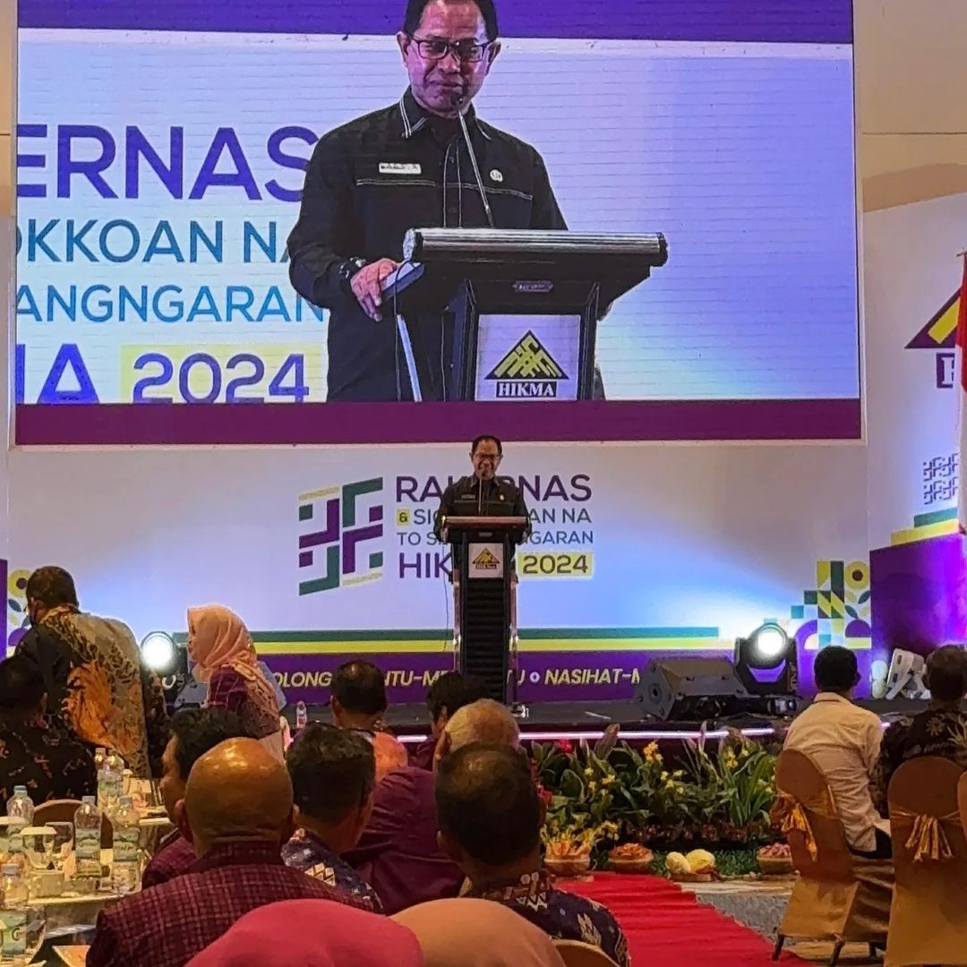 KEPALA BPSDM SULSEL MEWAKILI PJ. GUBENUR SULSEL PADA RAKERNAS HIKMA & SICIDIKKOAN NA RO SIPARANGNGAR