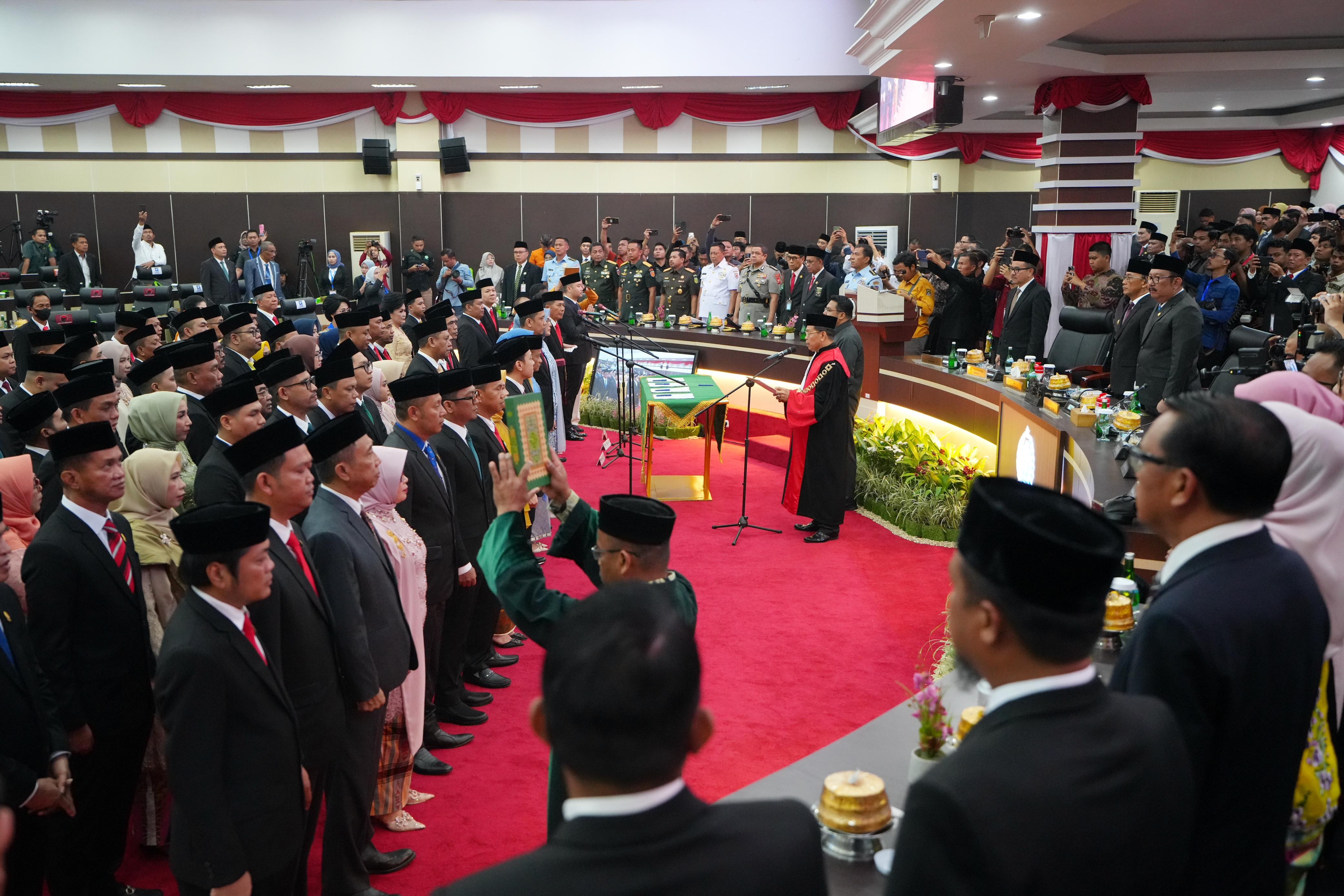Bacakan Sambutan Mendagri di Acara Pelantikan Anggota DPRD Sulsel, Prof Zudan: Selamat Bekerja