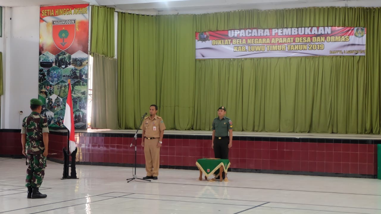 PEMKAB LUTIM LAKUKAN BELA NEGARA KEPADA PARA KEPALA DESA DAN ORMAS LINGKUP LUWU TIMUR
