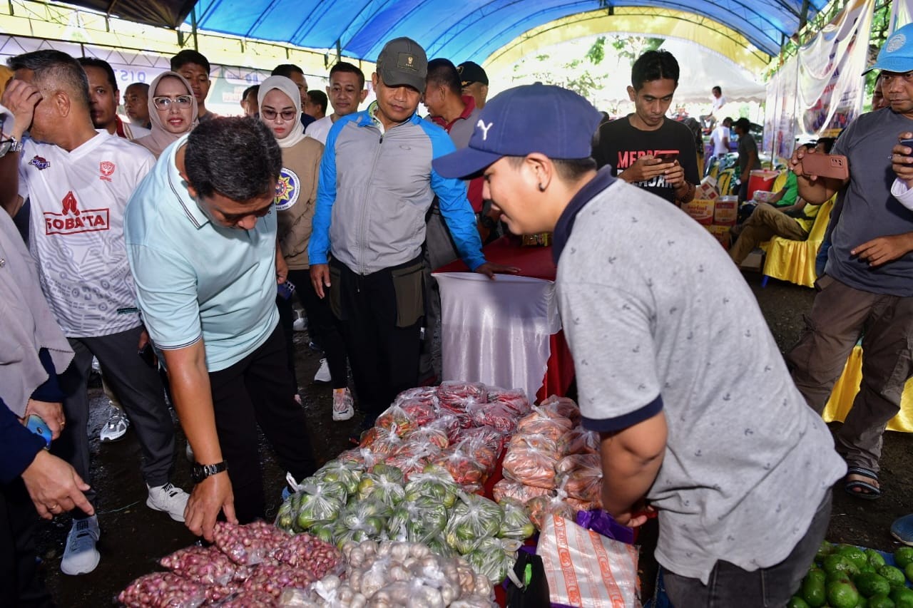 GELAR PANGAN MURAH DI BONE, UNTUNGKAN MASYARAKAT DAN PEDAGANG