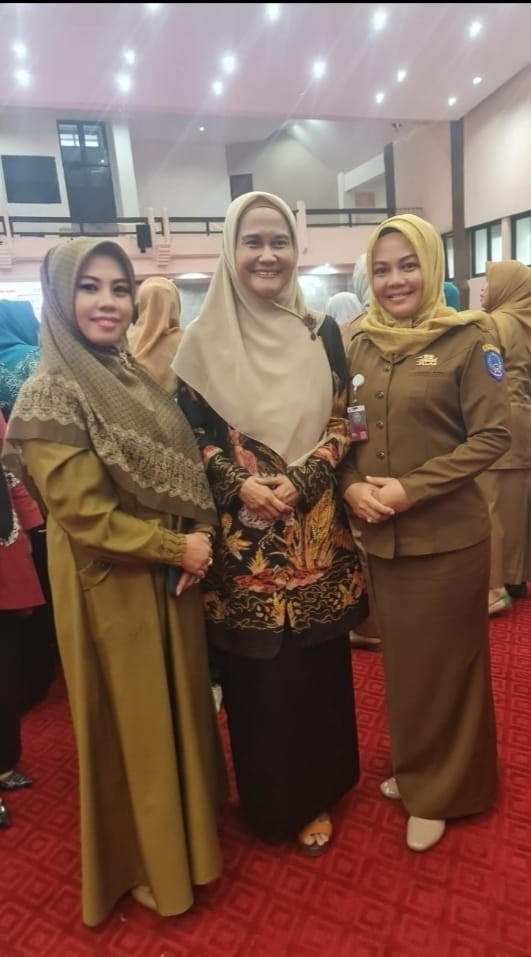 Bersama Ketua Tim Penggerak PKK Rapat Persiapan Hari Anak Nasional