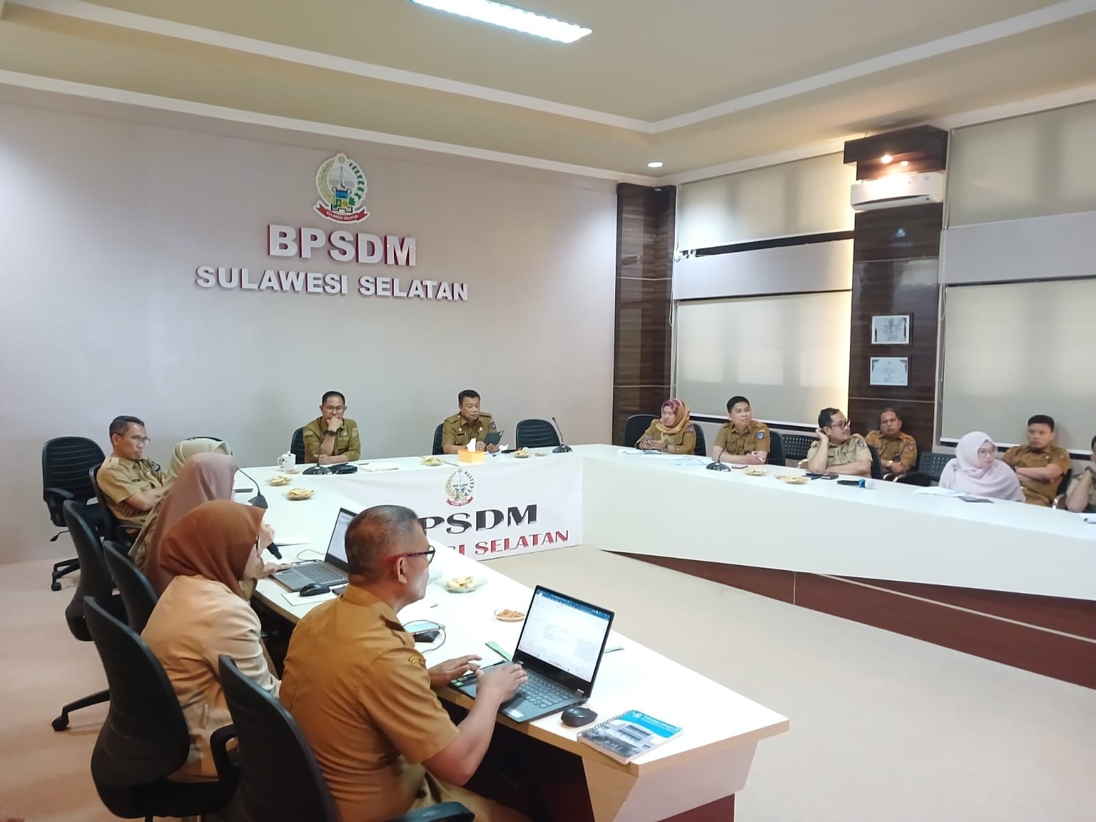 BENTUK TIM SISTEM KERJA BARU, BPSDM SULSEL ADAKAN RAPAT