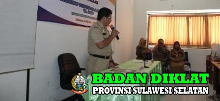 KEPALA UPTB - MP (Drs. Endro Yudo Waryono, M.Si) memberikan sambutan